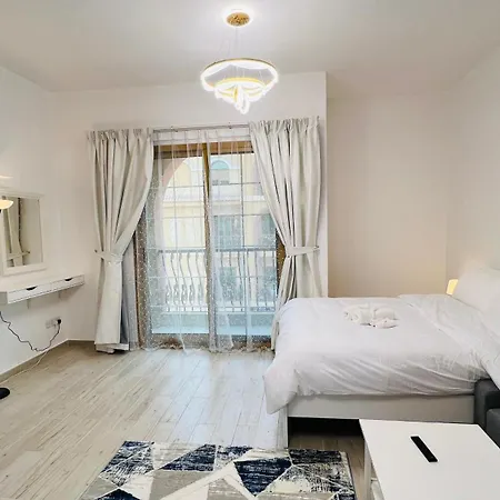 Spacious Furnished Studio With Balcony Spain Cluster International City دبي المظهر الخارجي الصورة